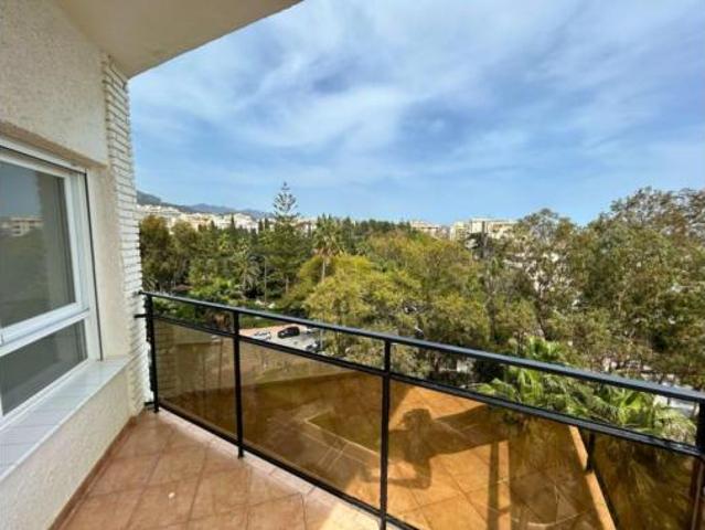 Estudio Venta Marbella, Playa Bajadilla Puertos