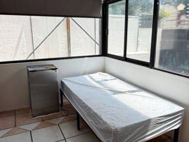 Estudios con servicios incluidos a 1 cuadra de Av Unión y Mexicaltzingo