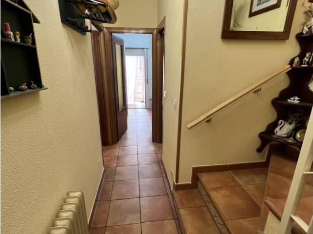Estupendo chalet en Aldeamayor de San Martín con patio y garaje