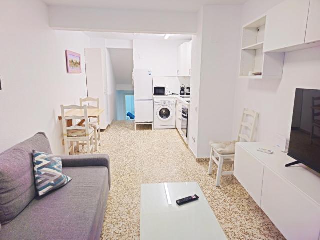 Estupendo apartamento con LICENCIA TURISTICA junto a La Campana