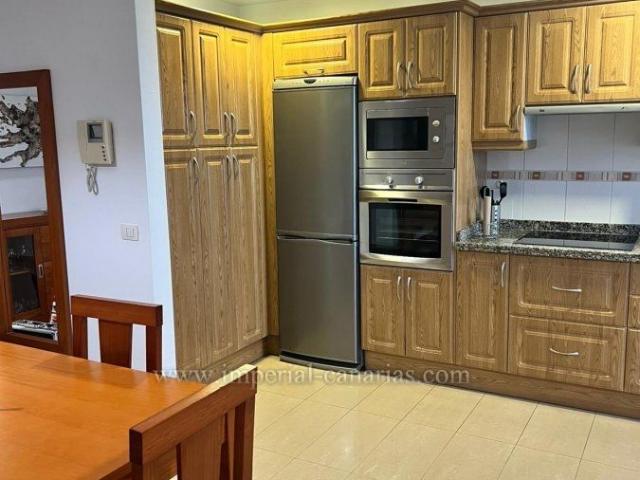 Estupendo apartamento de 1 dormitorio en edificio seminuevo en el centro de Puerto de la Cruz