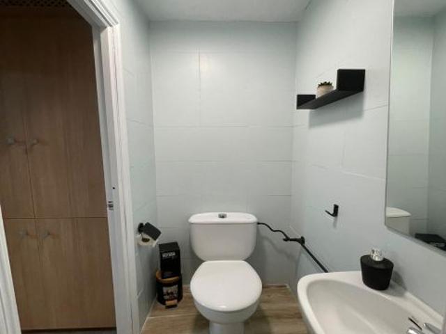 Estupendo loft en alquiler en el casco antiguo de Petrer, ideal para una sola persona