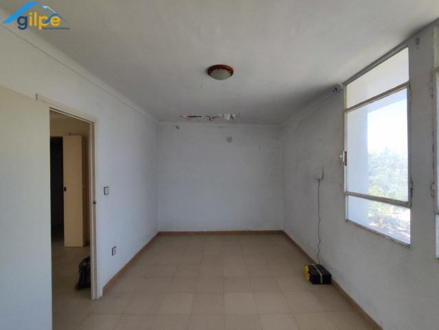 ESTUPENDO PISO ZONA AVENIDA SANTO RUANO