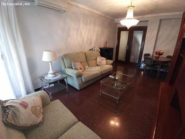 Estupendo piso amueblado, incluye garaje y trastero