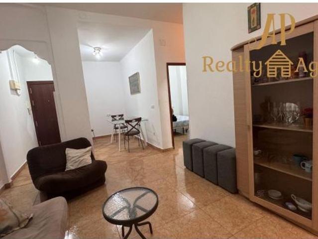 Estupendo piso de 2 habitaciones, amueblado, en Calle Palleter, La Petxina