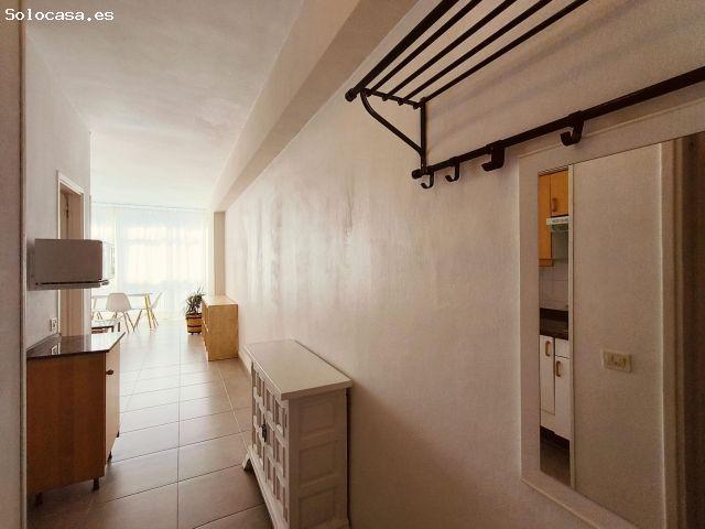 ¡ESTUPENDO PISO DE UNA HABITACIÓN CON VISTAS AL MAR!