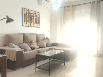 ESTUPENDO piso disponible para alquiler ANUAL en el Centro de Sanlúcar