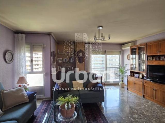 ESTUPENDO PISO EN VENTA EN AVENIDA NAVARRA