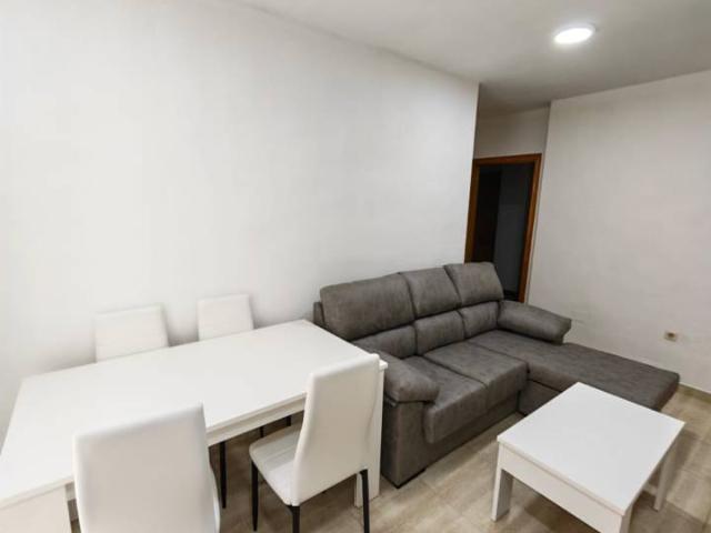 Estupendo piso en alquiler en Vistalegre