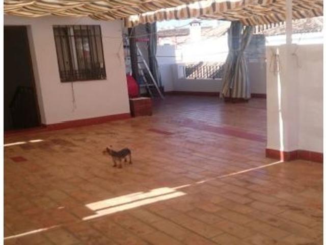 ESTUPENDA CASA ADOSADA ZONA SAN LORENZO