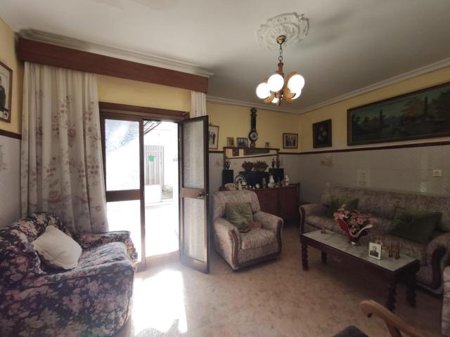 ESTUPENDA CASA EN EL CARPIO!