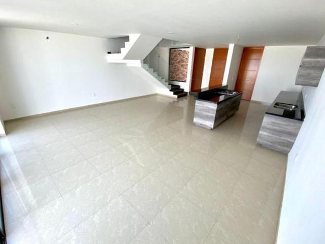 Estupenda Casa en Venta dentro de Coto Almendros en Valle Imperial