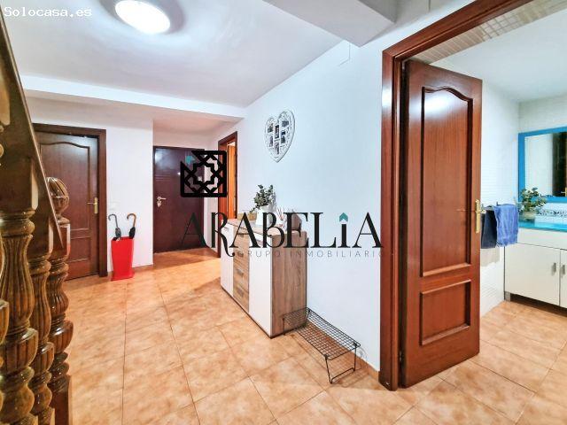ESTUPENDA CASA EN EXCLUSIVA EN LA BARRIADA DE LOS ÁNGELES