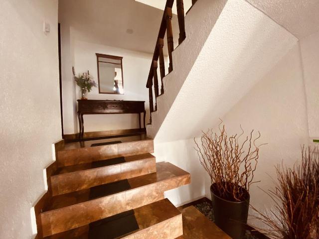 ESTUPENDA CASA EN LA HERRADURA EN VENTA PARA OFICINAS