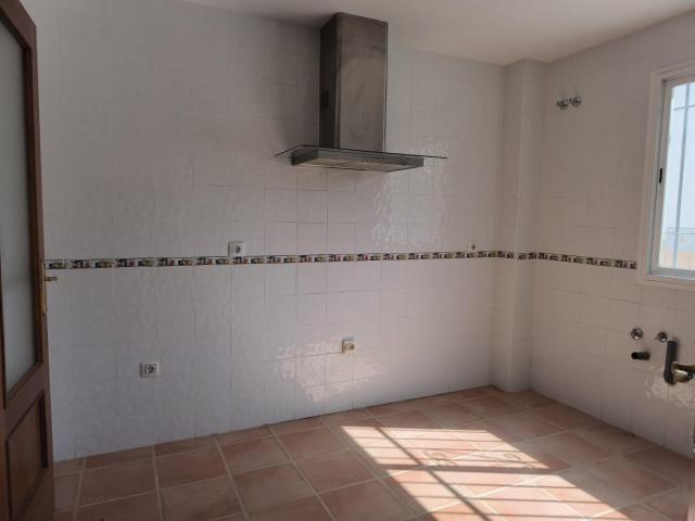 ESTUPENDA CASA EN PEDRO ABAD!