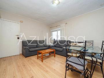 Estupenda Oportunidad de inversión. 3 dormitorios y 1 baño con parking en Altozano