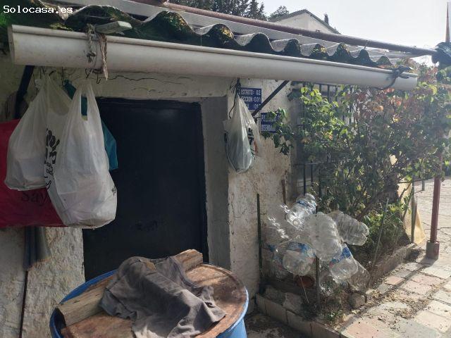 ESTUPENDA PARCELA CON VISTAS ESPECTACULARES Y CASA DE CAMPO EN OLIAS MÁLAGA