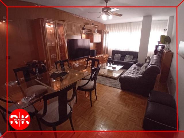 ESTUPENDA VIVIENDA DE 3 HABITACIONES 2 BAÑOS, AMUEBLADA, GARAJE, ASCENSOR, ZONA LAS CORONAS, SAN FE