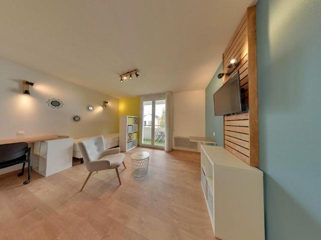 Est de PAU, � 10mn des Facs et du Centre Ville, Quartier Haut d'IDRON, T1 Meubl� avec Terrasse et parking priv� en R�sidence r�cente S�curis�e
