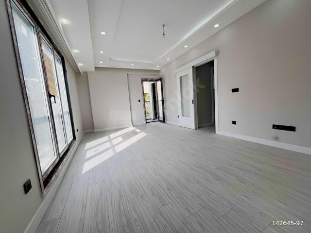 EST DEN SATILIK DAİRE SIFIR KATTA TEK DAİRE