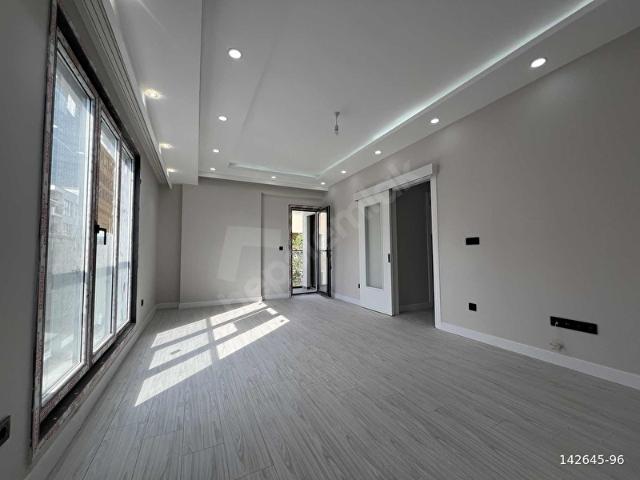 EST DEN SATILIK SIFIR DAİRE KATTA TEK DAİRE SÜPER LÜX