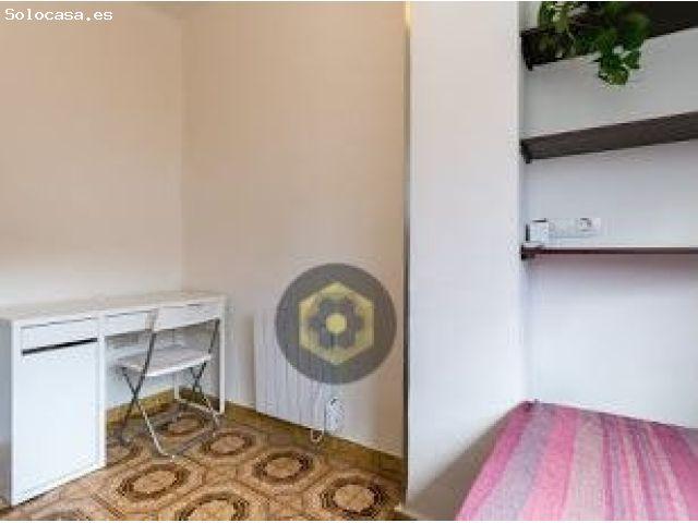 EST/ Estupendo piso para ESTUDIANTES de TRES dormitorios en San Ildefonso