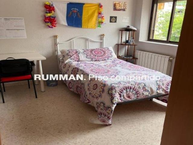 EST/ Piso de CUATRO dormitorios, zona Avd, Pulianas Ribera del Beiro