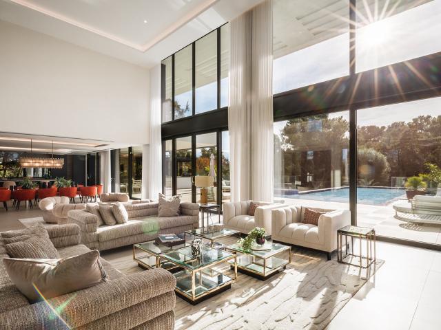 Esta magnífica villa de lujo le invita a experimentar el pin. 2137m² Sotogrande