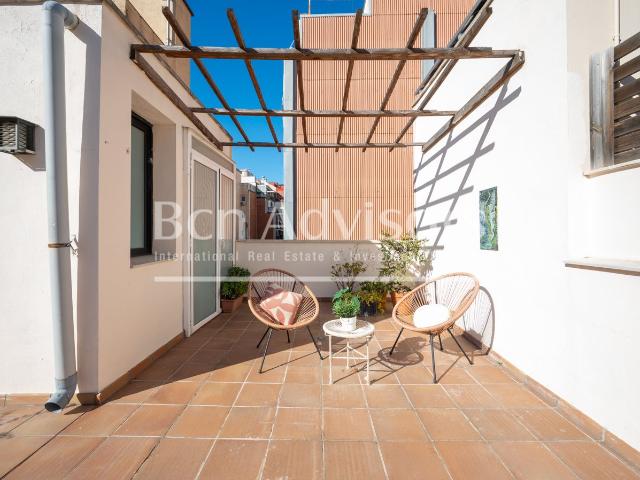Esta casa de 193 m2 construidos interiores y terraza de 30 m. 208m² Barcelona