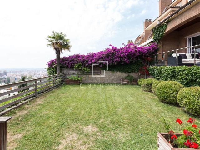 Esta excelente casa adosada se sitúa en Ciudad Diagonal, una. 425m² Esplugues de Llobregat
