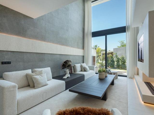 Esta exclusiva colección de 27 casas adosadas de 4 dormitori. 217m² Marbella