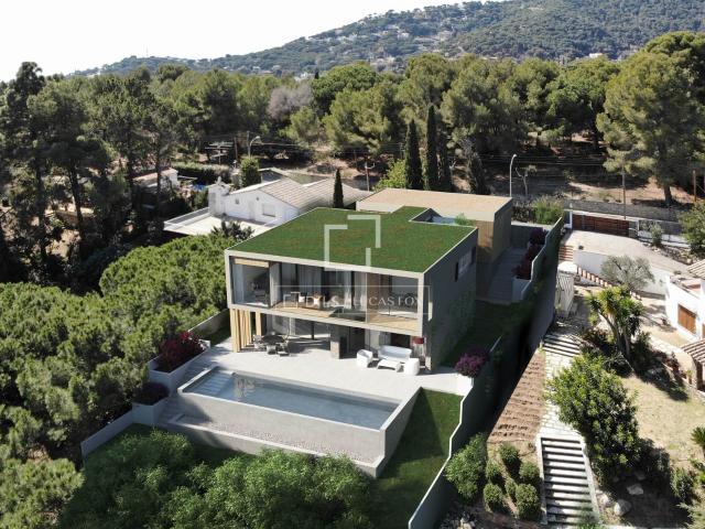 Esta exquisita vivienda está ubicada en una prestigiosa zona. 364m² Premia de Dalt