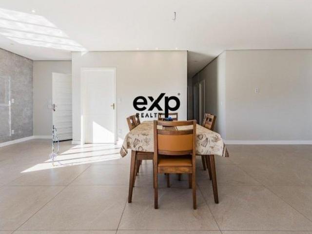 Esta é uma propriedade estratégica de altíssimo potencial, situada no epicentro de um dos entroncame