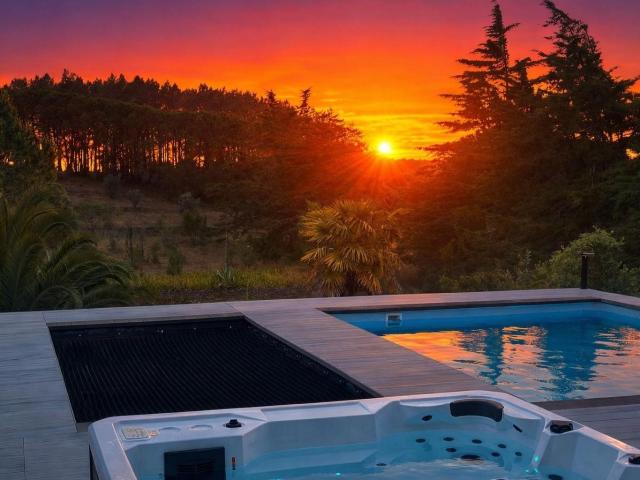 Esta é uma quinta rara, onde o silêncio da natureza, o confo. 298m² Aljezur