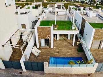 Esta elegante villa independiente ofrece un estilo de vida m. 221m² Orihuela Costa