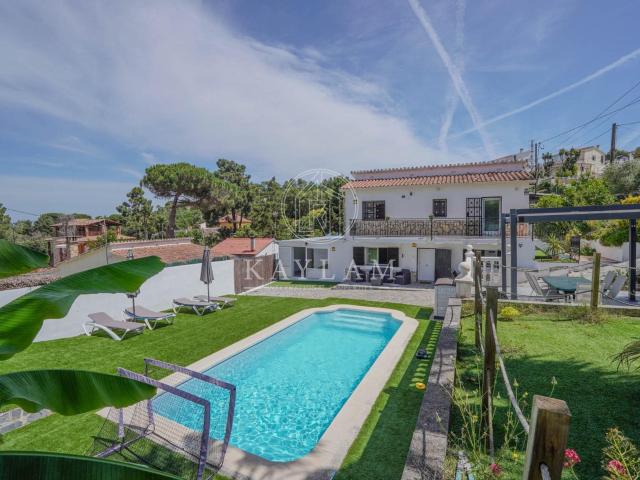 Esta encantadora casa de una planta de estilo rústico, ubica. 192m² Lloret de Mar