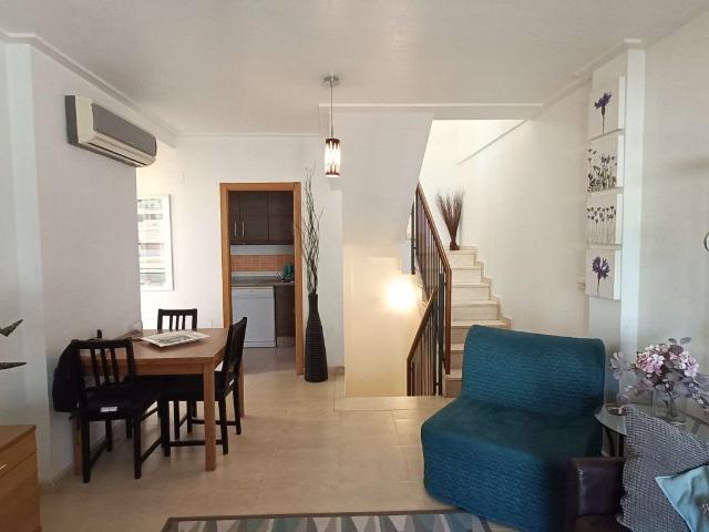 Esta fantástica villa adosada se encuentra a pocos pasos de. 142m² Algorfa