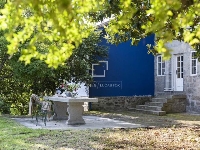 Esta preciosa casona gallega datada de 1880 esta ubicada en. 720m² Nigrán