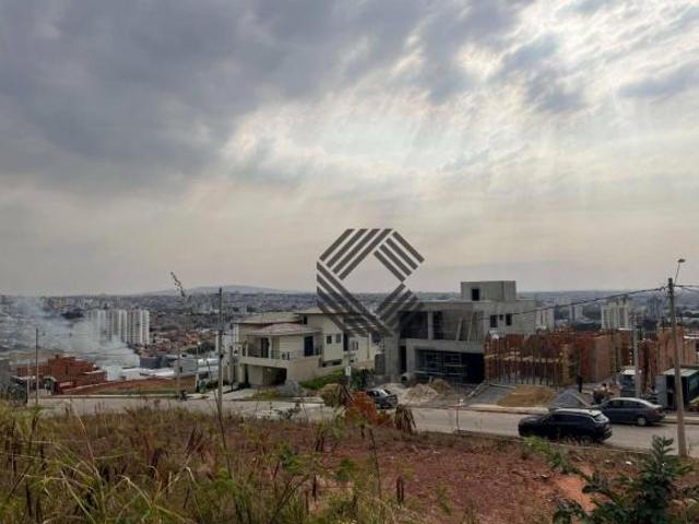 Está procurando terreno para comprar no Parque Três Meninos em Sorocaba?