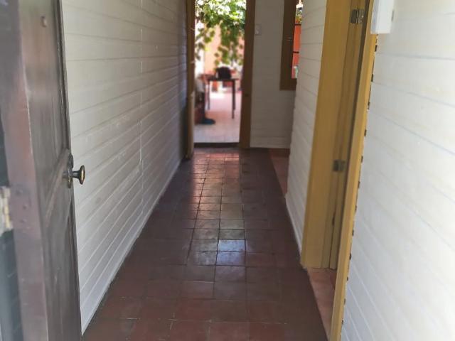 Esta propiedad se encuentra desocupada y lista para habitar