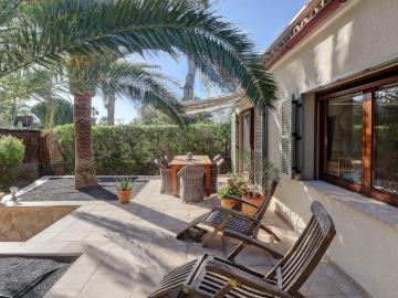 Esta villa bellamente mantenida ofrece una rara oportunidad. 181m² Santa ponça
