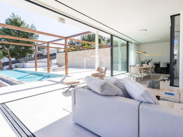Esta villa de lujo ofrece más de 500 metros cuadrados de esp. 515m² Palma de mallorca