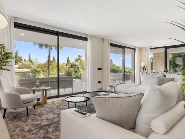 Esta villa excepcional se encuentra en la zona tranquila y m. 320m² San Pedro de Alcántara