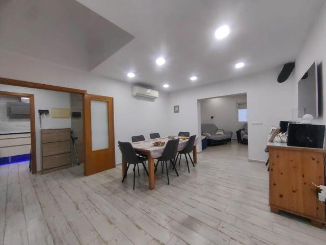 Esta villa independiente excepcional es una expresión serena. 200m² La Nucia Hills