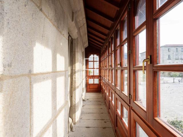 Esta vivienda de piedra, que data del siglo Xvi, está situad. 426m² Pontevedra