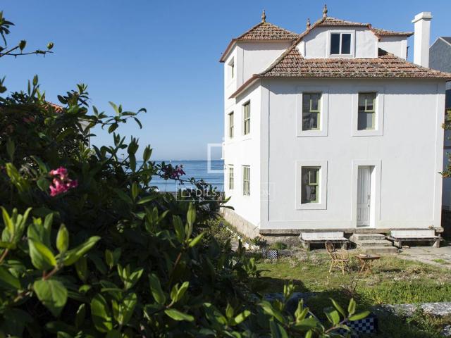 Esta vivienda, ubicada en las zonas más demandadas de Panxón. 216m² Nigrán