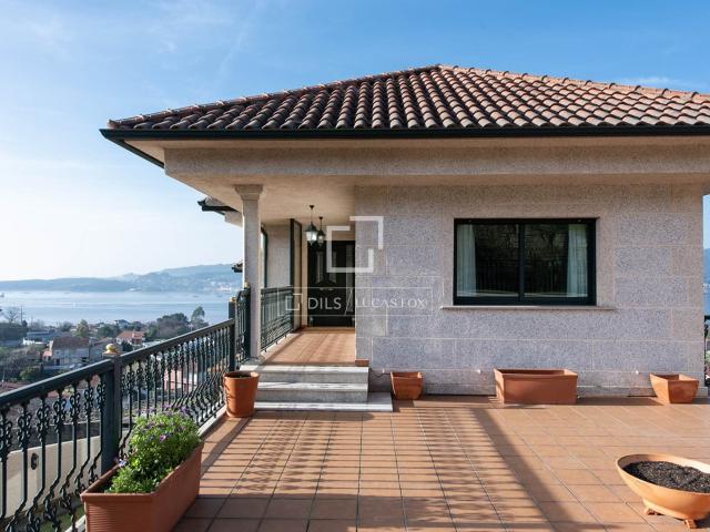 Esta vivienda única construida en cuatro niveles de espacio. 619m² Mogor
