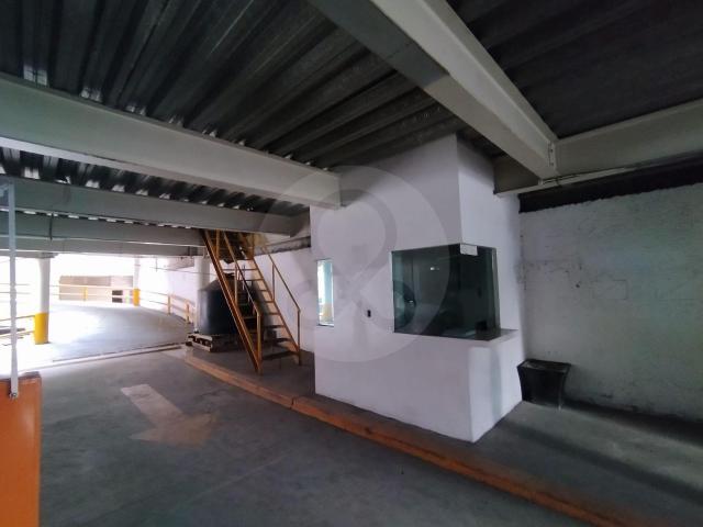 Estacionamiento en Miguel ?ngel de Quevedo