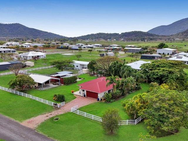 Established Acreage Living with Space for the Whole Family, Horses and More