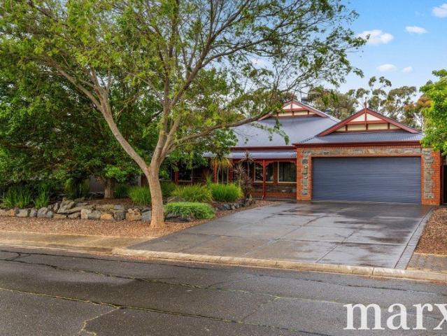 Established Family Living with Space to Entertain